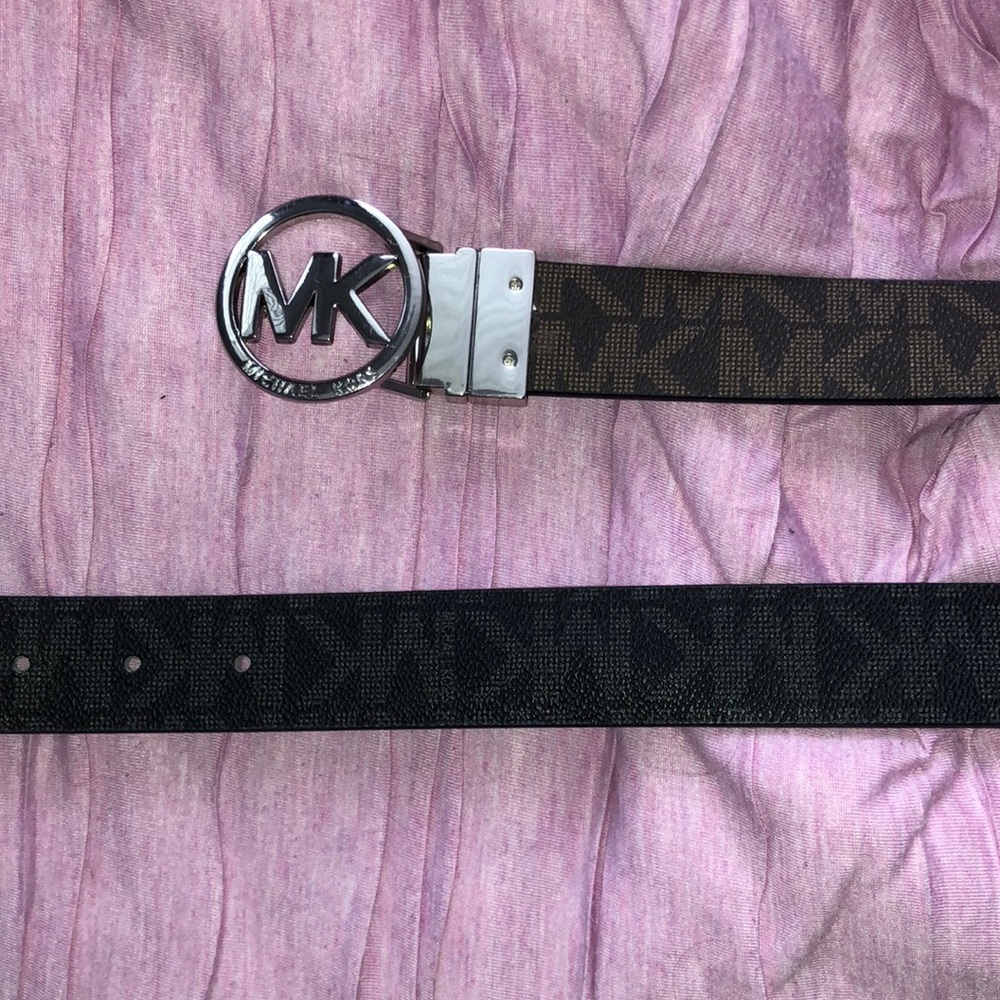 Michael Kors reversible black/ brown belt